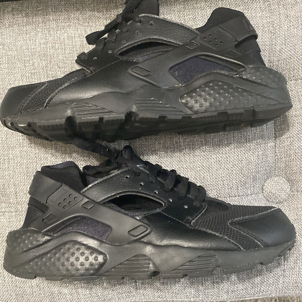 NIKE AIR HUARACHE BOYS 7Y BLK - Picture 4 of 9